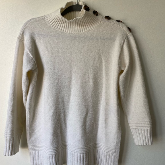 Anthropologie white sweater - Picture 4 of 11